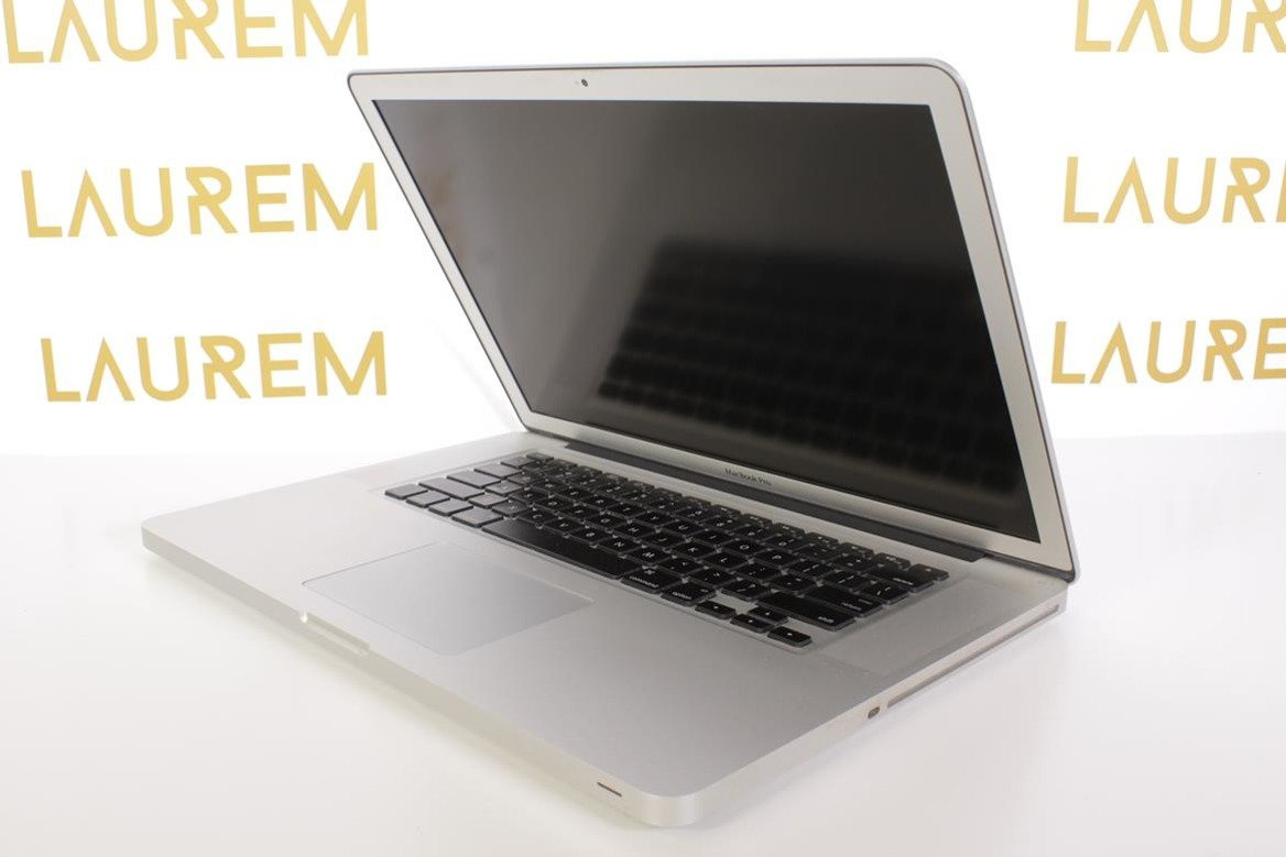 Apple MacBook Pro シルバーＡ１２８６ Apple MacBook Pro 6.2 (A1286) / i5-520M / 8GB / 250GB SSD